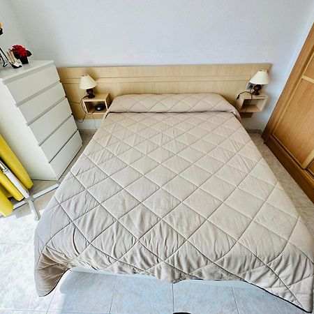 Ocean Front Cozy 2 Bedroom, 3 Beds Spacious- Netflix, Pool, Beach Lift & Fast Wifi Playa del Inglés Eksteriør billede