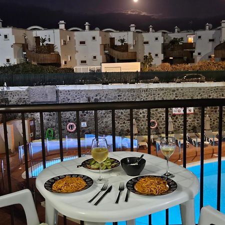 Ocean Front Cozy 2 Bedroom, 3 Beds Spacious- Netflix, Pool, Beach Lift & Fast Wifi Playa del Inglés Eksteriør billede
