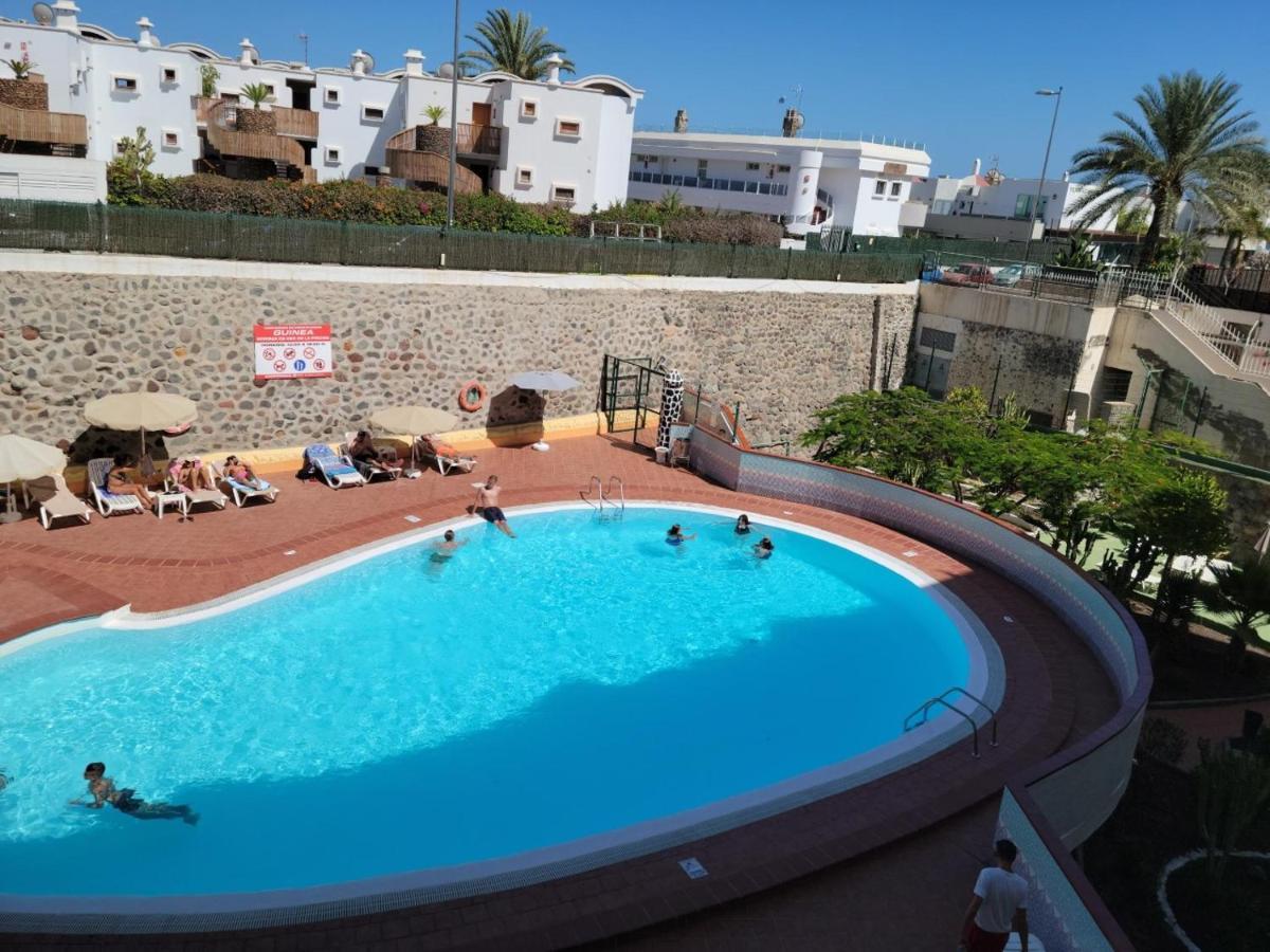 Ocean Front Cozy 2 Bedroom, 3 Beds Spacious- Netflix, Pool, Beach Lift & Fast Wifi Playa del Inglés Eksteriør billede
