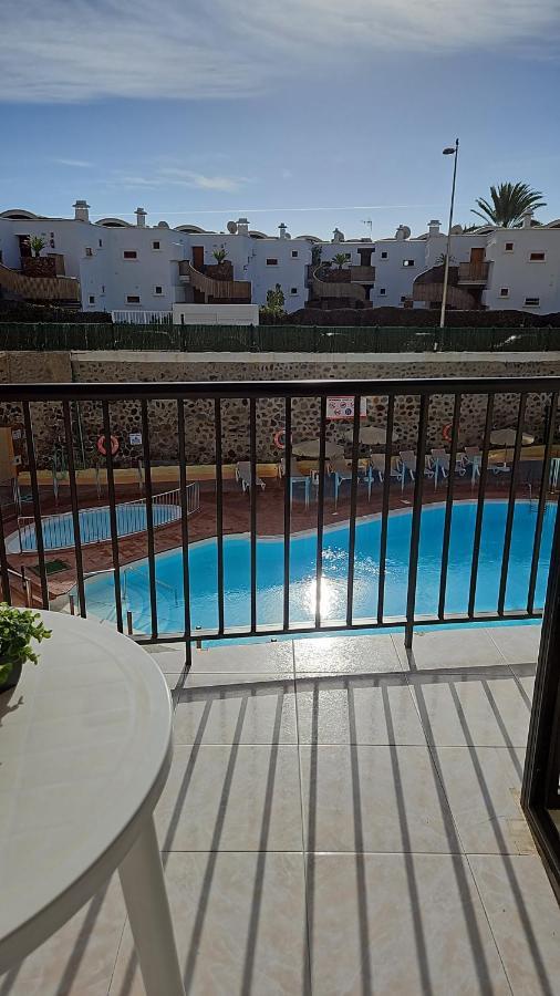 Ocean Front Cozy 2 Bedroom, 3 Beds Spacious- Netflix, Pool, Beach Lift & Fast Wifi Playa del Inglés Eksteriør billede