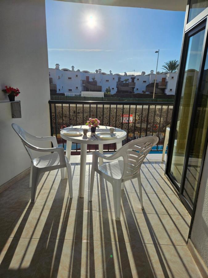 Ocean Front Cozy 2 Bedroom, 3 Beds Spacious- Netflix, Pool, Beach Lift & Fast Wifi Playa del Inglés Eksteriør billede